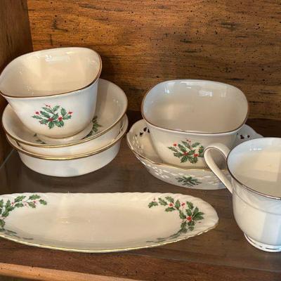 Lenox Holiday Dinnerware 