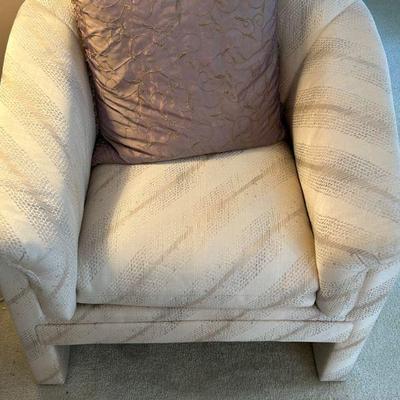 Matching Drexel Sofa Couch and Two Chairs 