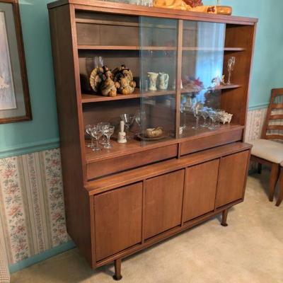 Stanley mid-century dining room furniture
