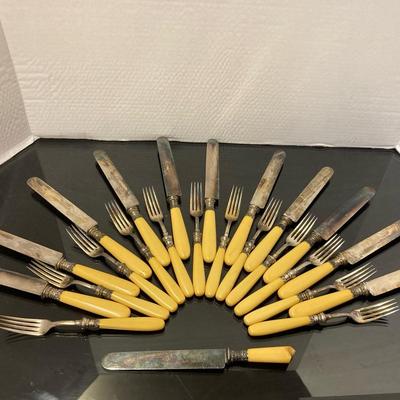 Landers Frary & Clark Bakelite Flatware