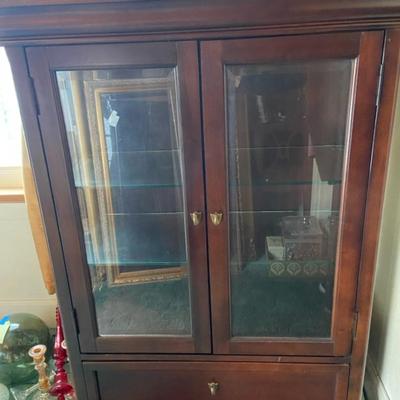 Shenandoah Valley Furniture Light Up Display Cabinet 