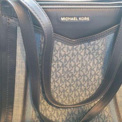 Michael kors hand bags