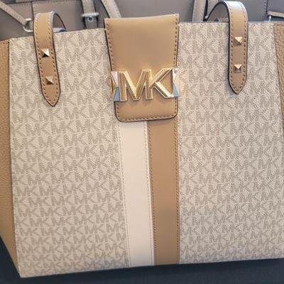 Michael kors hand bags