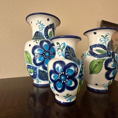 Available in auction - Lot 22 - Spanish pottery vases