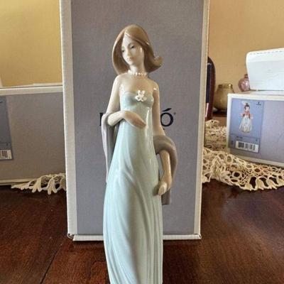 Available in auction - Lot 32 - Lladro figurine