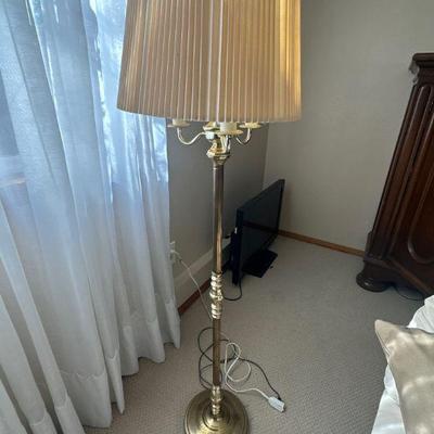 Floor lamp