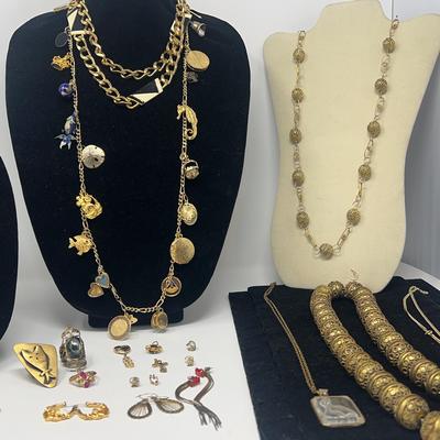 Gold Tone Fashion Jewelry 
