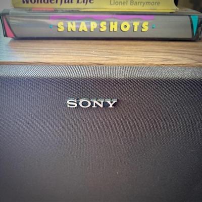 Sony stereo system with two speakers