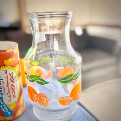 Vintage Florida orange citrus reamers, juicers, decor