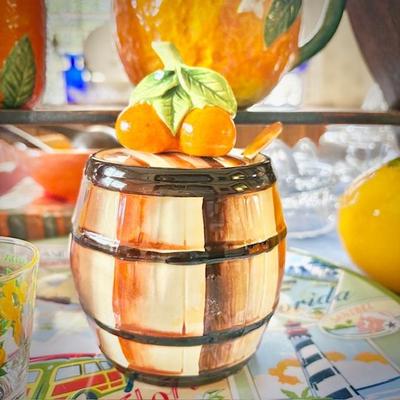 Vintage Florida orange citrus reamers, juicers, decor