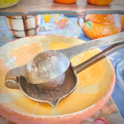 Vintage Florida orange citrus reamers, juicers, decor