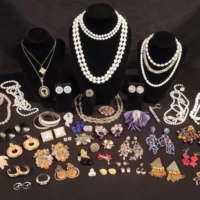 Colorful Earrings, Necklaces, Ring & Pendants 