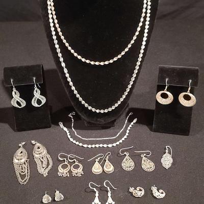 .925 Necklaces, Bracelets, Earrings & Pendant 