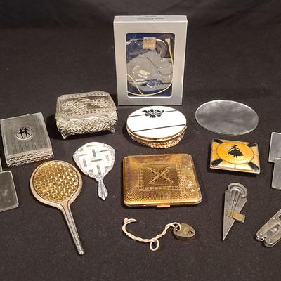 Vanity Items Featuring Mikasa