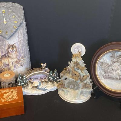 Wolf Decor
