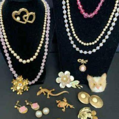 Ct117 pink and white costume jewelry