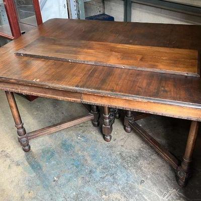 Ct145 carved wood table