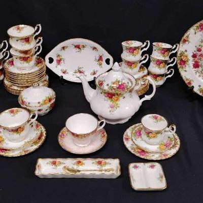 Ct109 old country roses royal albert lot 1
