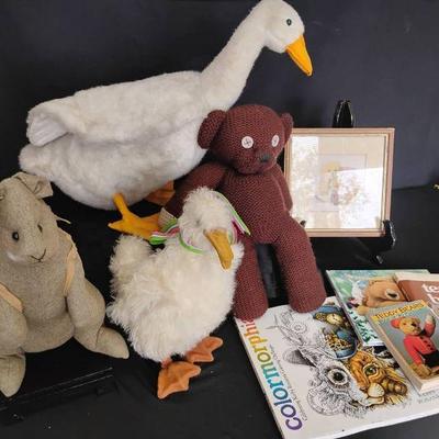 Ct168 various animals and miscellaneous books