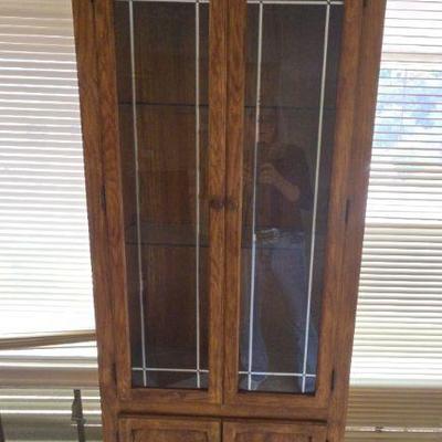 Ke019 curio cabinet