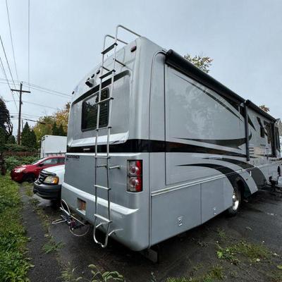 2006 HOLIDAY RAMBLER 34' RV MOTORHOME WITH SLIDE-OUTS | **AS-IS** This beautiful motorhome is From The Estate of Edward G. Hess, Jr.
