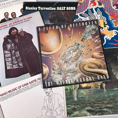 (7pc) MISC. VINYL RECORDS | Mixed vinyl record albums including: The Best of the Jazz Crusaders (ST-20175) Stanley Turrentine "Salt...