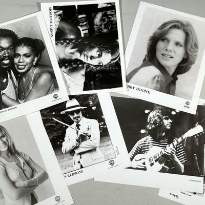 (7pc) MUSICIAN & BAND HEADSHOTS | Mixed lot of various bands & musician headshots including: Ashford & Simpson Nicolette...