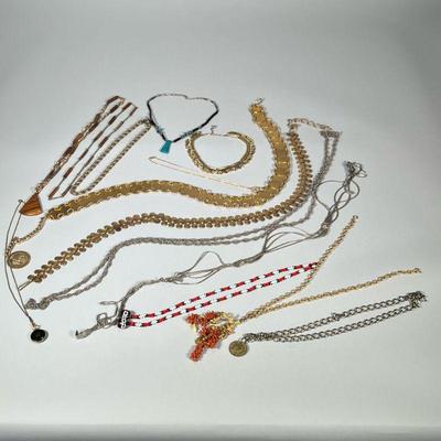 COSTUME JEWELRY NECKLACES | Large lot of costume jewelry necklaces including: gold-tone necklaces, Christian Dior silver tone necklace,...