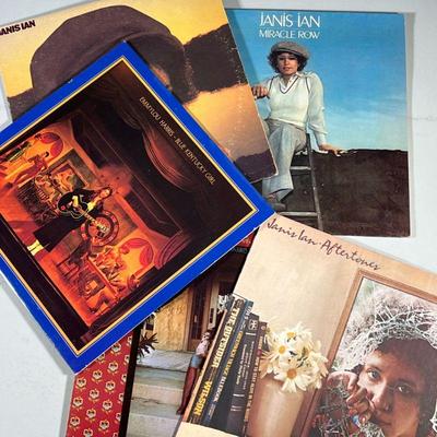 (5pc) JANIS IAN & EMMYLOU HARRIS VINYL | Vinyl record albums including: Janis Ian "Between The Lines" (PC 33394) Janis Ian...