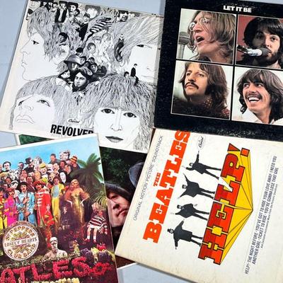(5pc) Beatles Albums | Including revolver ST2567; Help MAS2386; Sgt Peppers lonely hearts Club band capitol .02653; Rubber Soul St2442:...