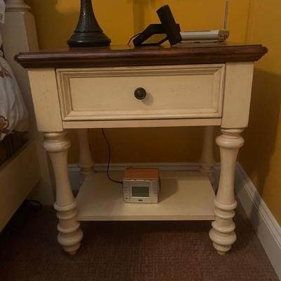 Pair of Haverty Furniture Co. End Tables ; approx 26" H x 26" W x 24" D; BUY THEM NOW $125