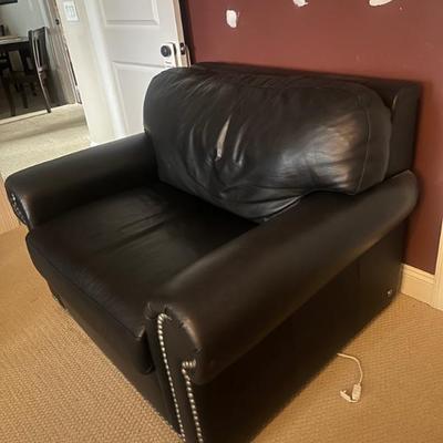 24e American Leather Comfort Sleeper; approx. 35" x 51" x 42";  BUY IT NOW $400