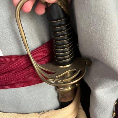 Robert E. Lee Re-Enactment Uniform & Mannequin 
