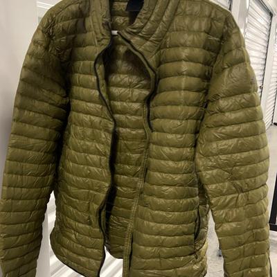 Women’s Adidas XL Green Jacket Men’s XL Winter Vest