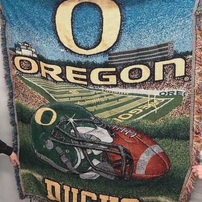 Oregon Ducks College Football Tapestry Blanket  45"×56"