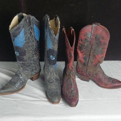 Woman's Cowboy Boots - Sz 8