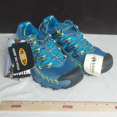 La Sportiva Men's, Mountaineering and Trekking Running Shoes 8.5 W / 7 M 