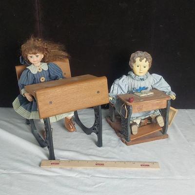School Dolls In Desk & Dolls House Closet Items 