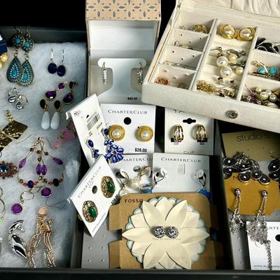 Costume Jewelry Earrings, Some New In Package, Most Pierced