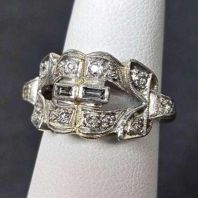 14K White Gold (Tested) Art Deco Style Diamond Ring - Size 3.25