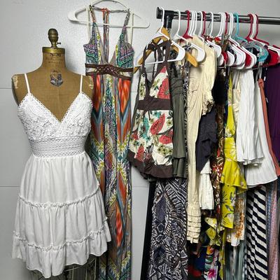 Women’s Spring/Summer Wear (Size S) - Bebe, Lulus & More  