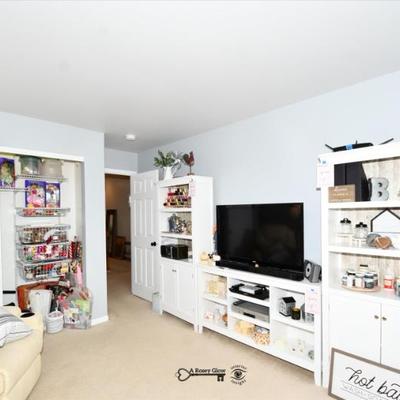 562 bedroom b