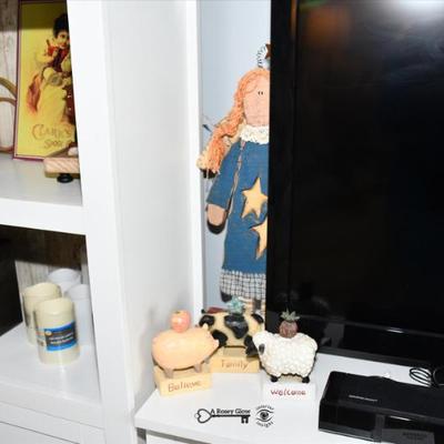 613 bedroom b