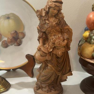 KARL STORR - Hand carved solid wood woman figurine. Hand decorated and made in Germany. 