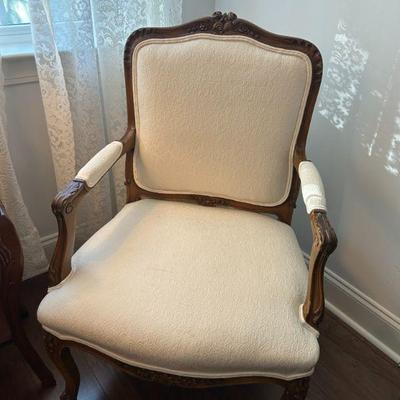 Gorgeous French Provincial chair.