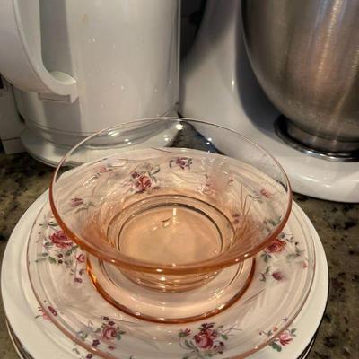 Pink D glass bowl and plate. 