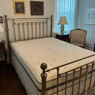 Vintage Queen brass bed. 