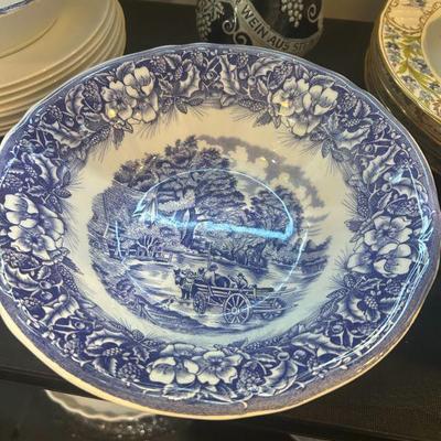 Cermaica Quadrifolglio Blue Transferware bowl. Made in Italy. 