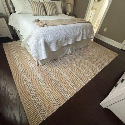 king bedroom set.  5 piece.  new mattress 