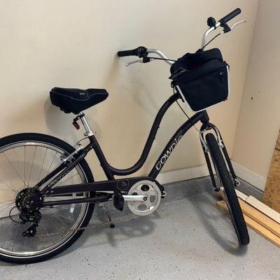 Townie lady's bike 